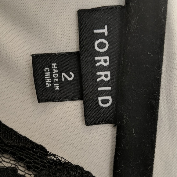 *Sold*Torrid Lace Hi Lo Dress - Picture 5 of 8